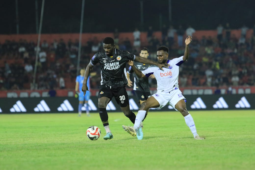 Semen Padang  versus Arema FC